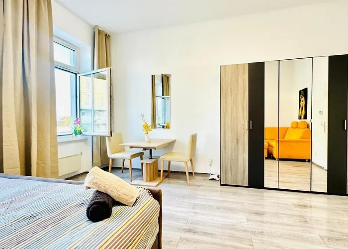Cozy 3br For Up To 9p, 10 Min To Fac Platz Apartment Vienna